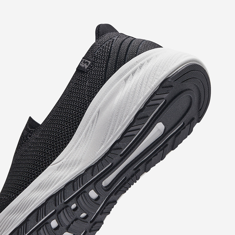 Giày Slip-On Unisex Prospecs Free Wrap - Đen - Supersports Vietnam