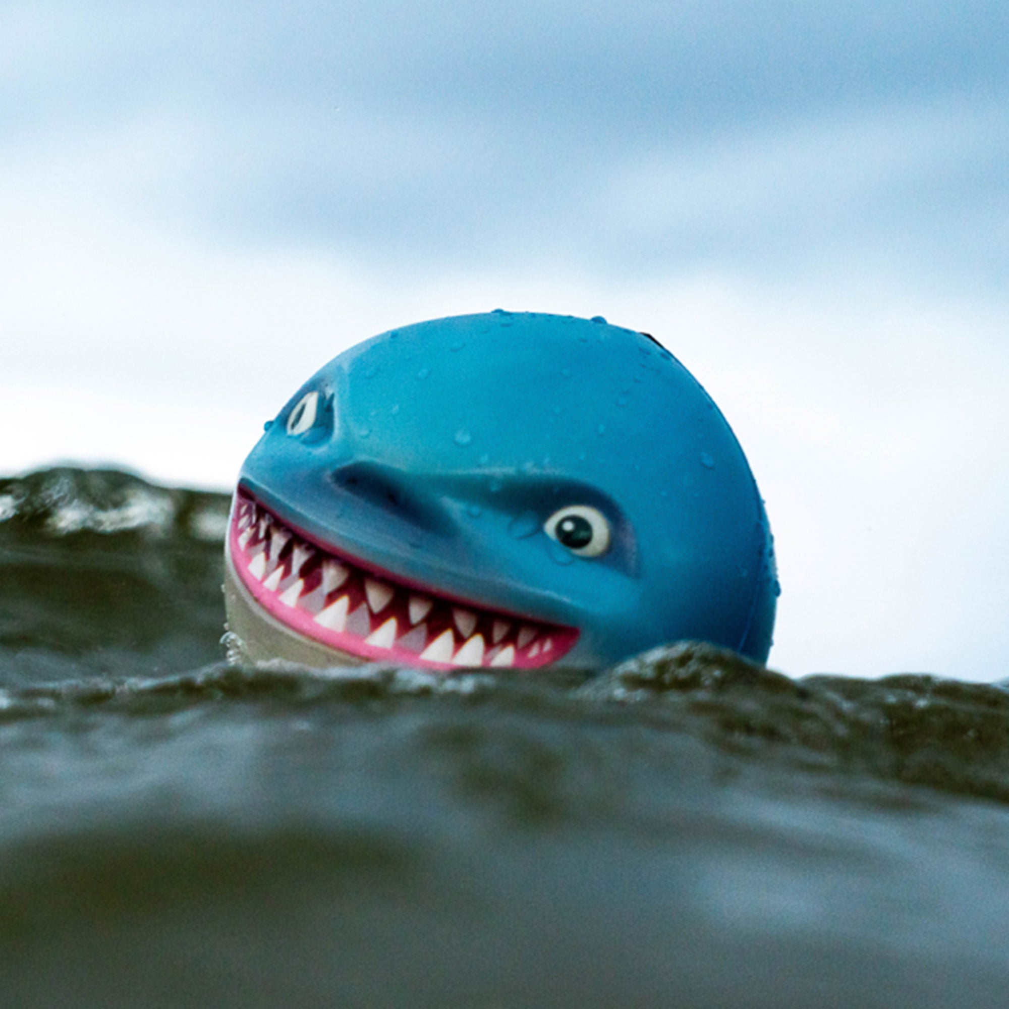 Bóng Ném Nổi Waboba Sharky Shark - Xanh Dương - Supersports Vietnam