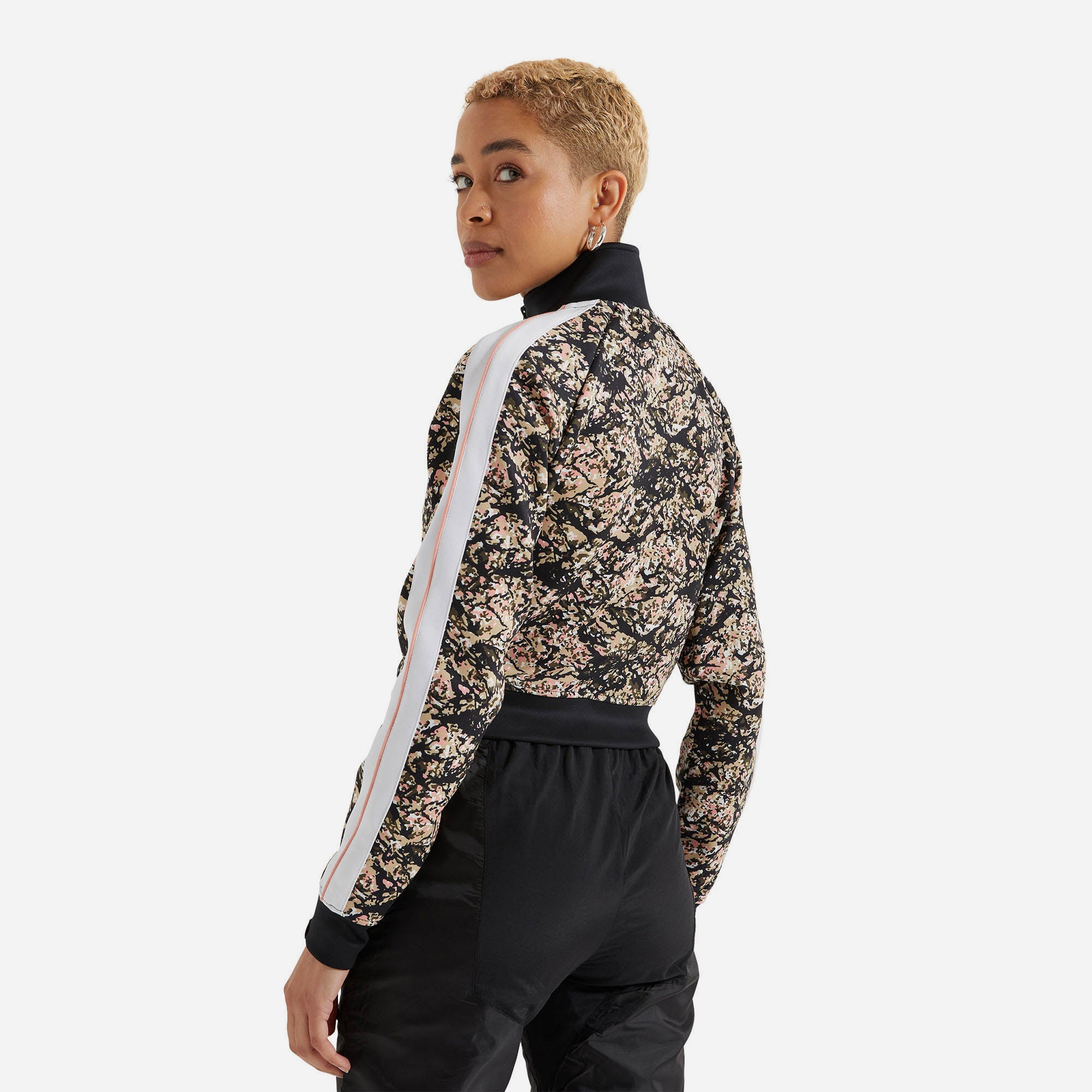 Áo Khoác Nữ Ellesse Mountains-Fladge Track Top - Supersports Vietnam