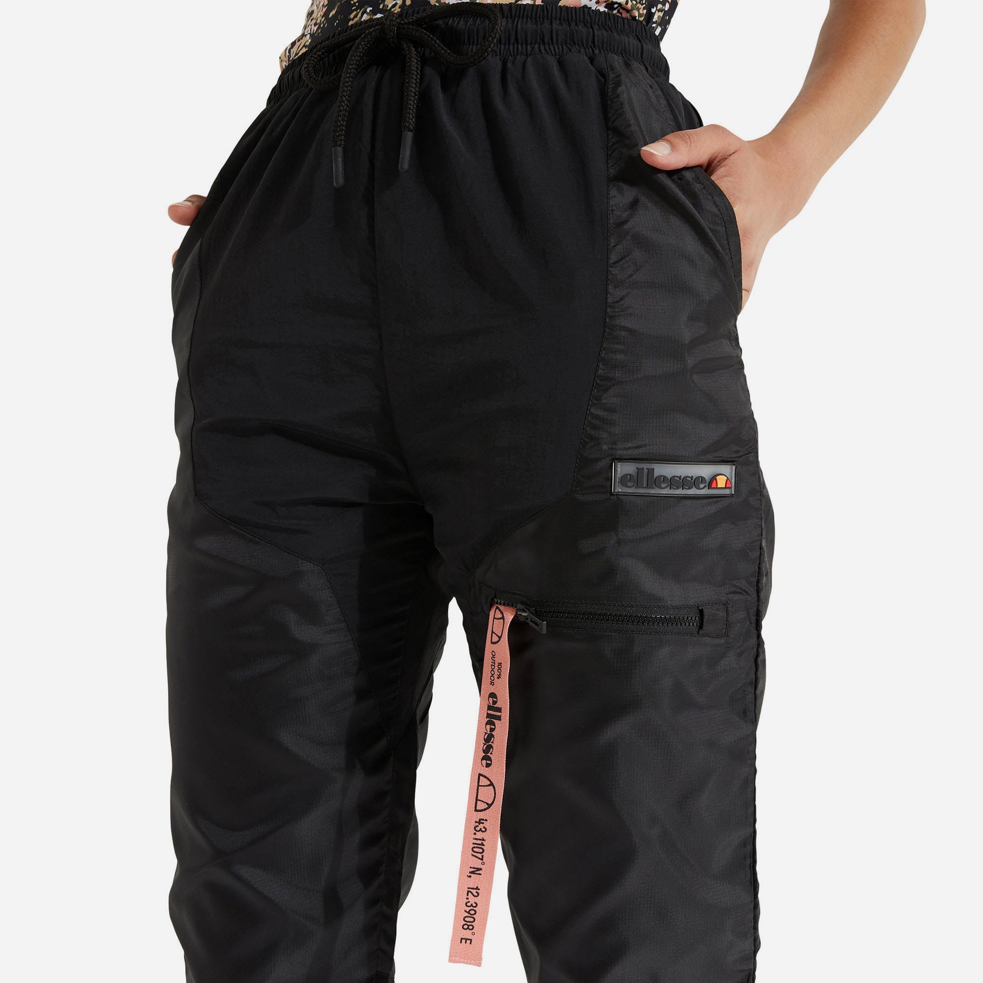 Quần Dài Thể Thao Nữ Ellesse Mountains-Empiler Track - Đen - Supersports Vietnam