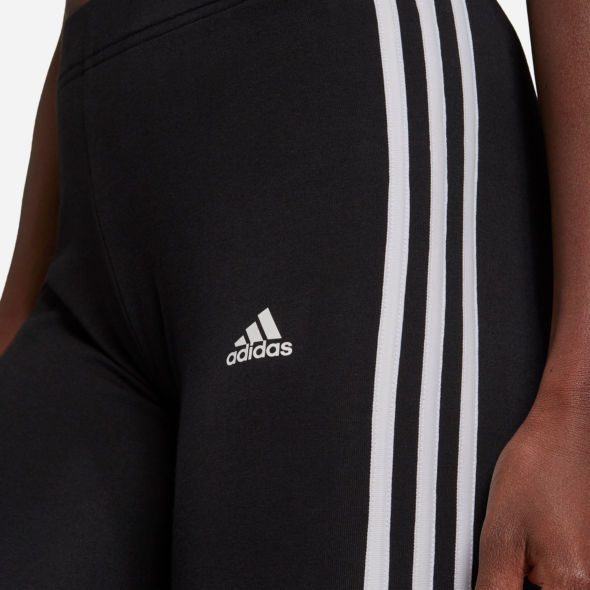 Quần Bó Thể Thao Ngắn Nữ Adidas Esssentials Bike - Đen - Supersports Vietnam