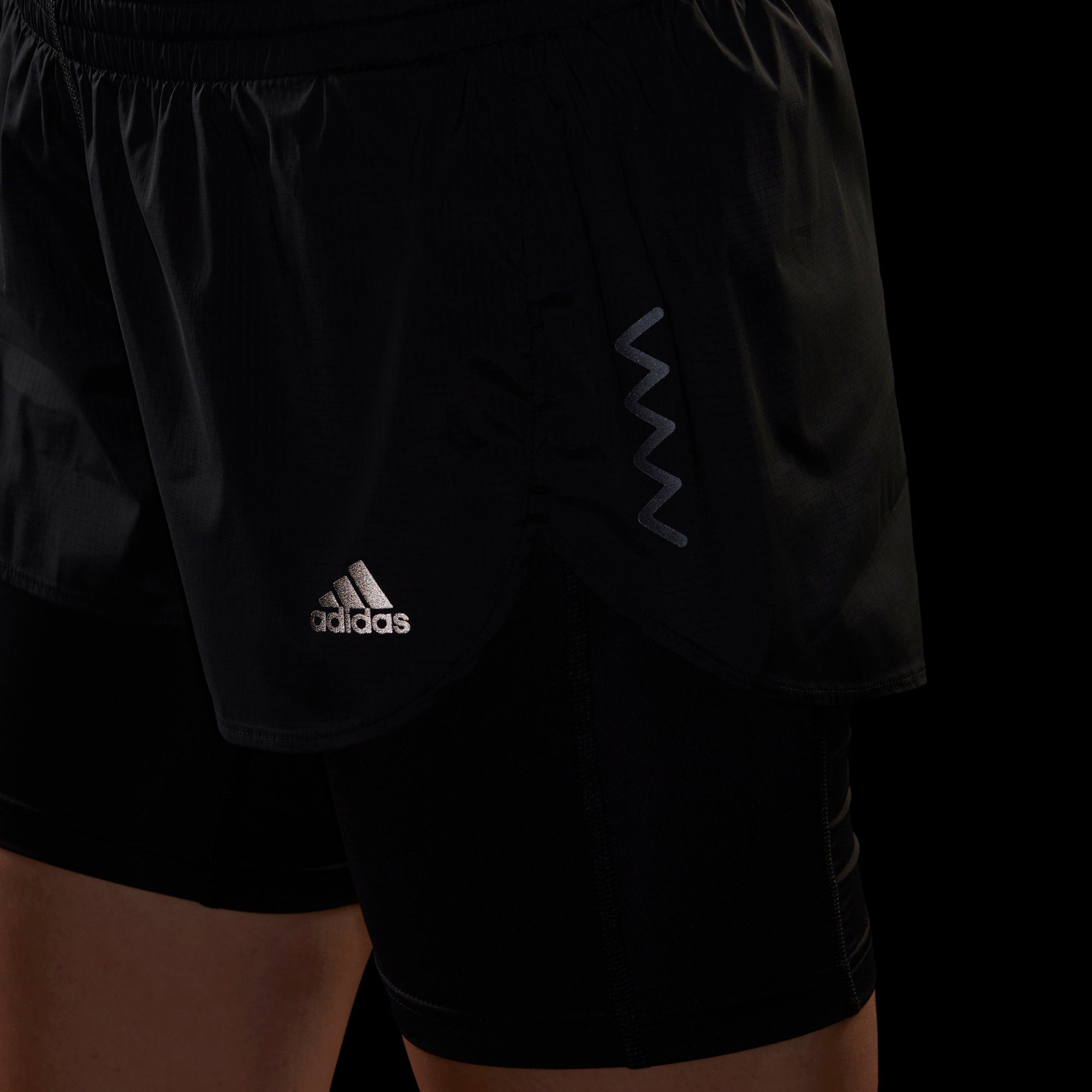 Quần Ngắn Nữ Adidas Run Fast Two-In-One - Đen - Supersports Vietnam