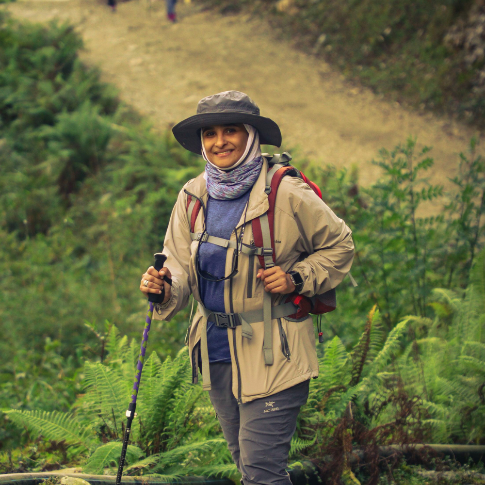 Trekking mặc gì? Bí quyết phối đồ theo lớp layer chuẩn từ a-z