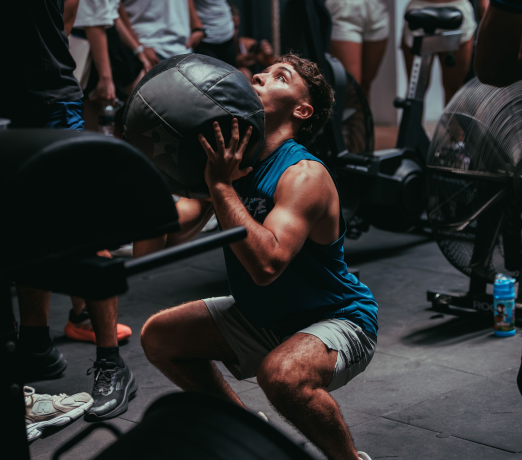 Cách Chọn Áo Tập Gym Nam Cho Các Buổi Tập Kết Hợp
