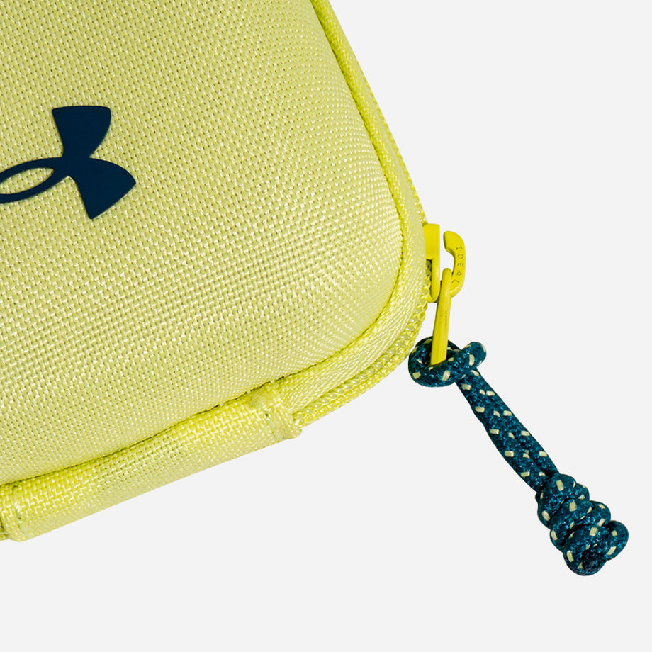 Under armour 2025 zipper pencil pouch