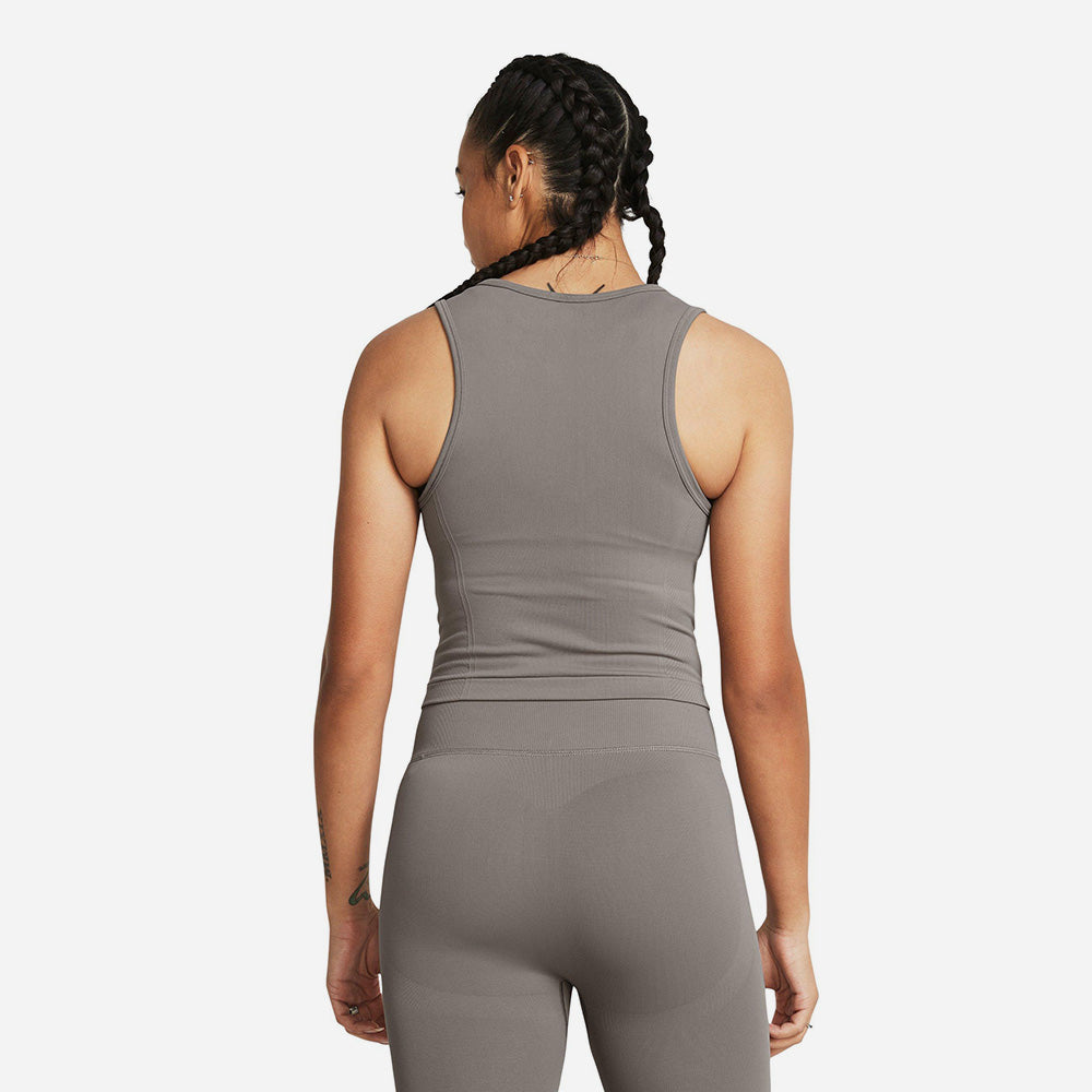 Áo Ba Lỗ Nữ Under Armour Train Seamless - Supersports Vietnam
