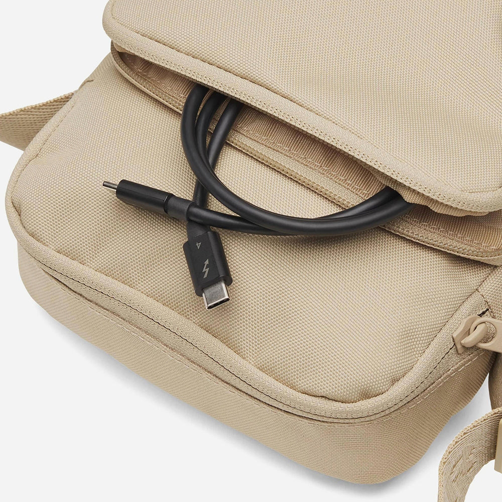 Túi Đeo Chéo Under Armour Loudon Essential Lite - Supersports Vietnam