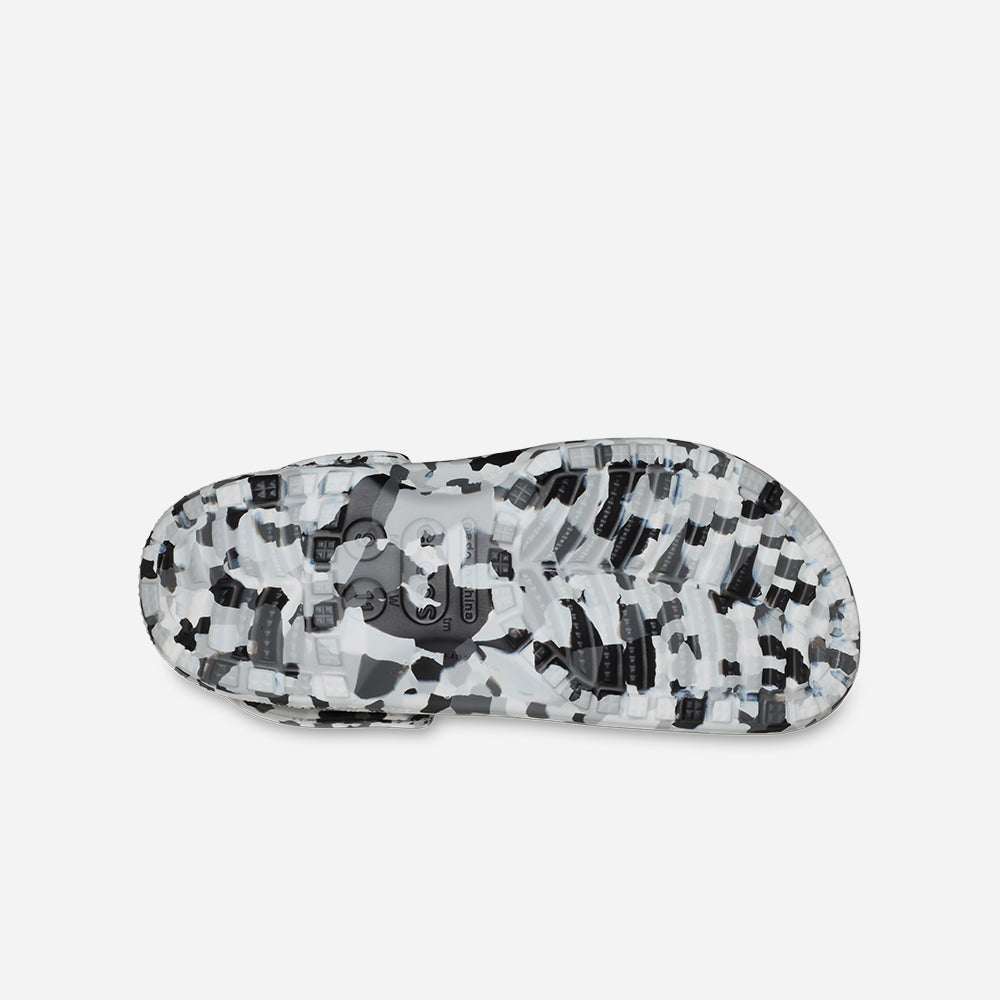 Giày Clog Unisex Crocs Classic Confetti - Đen - Supersports Vietnam