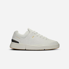 Women's On Running The Roger Centre Court Sneakers - White