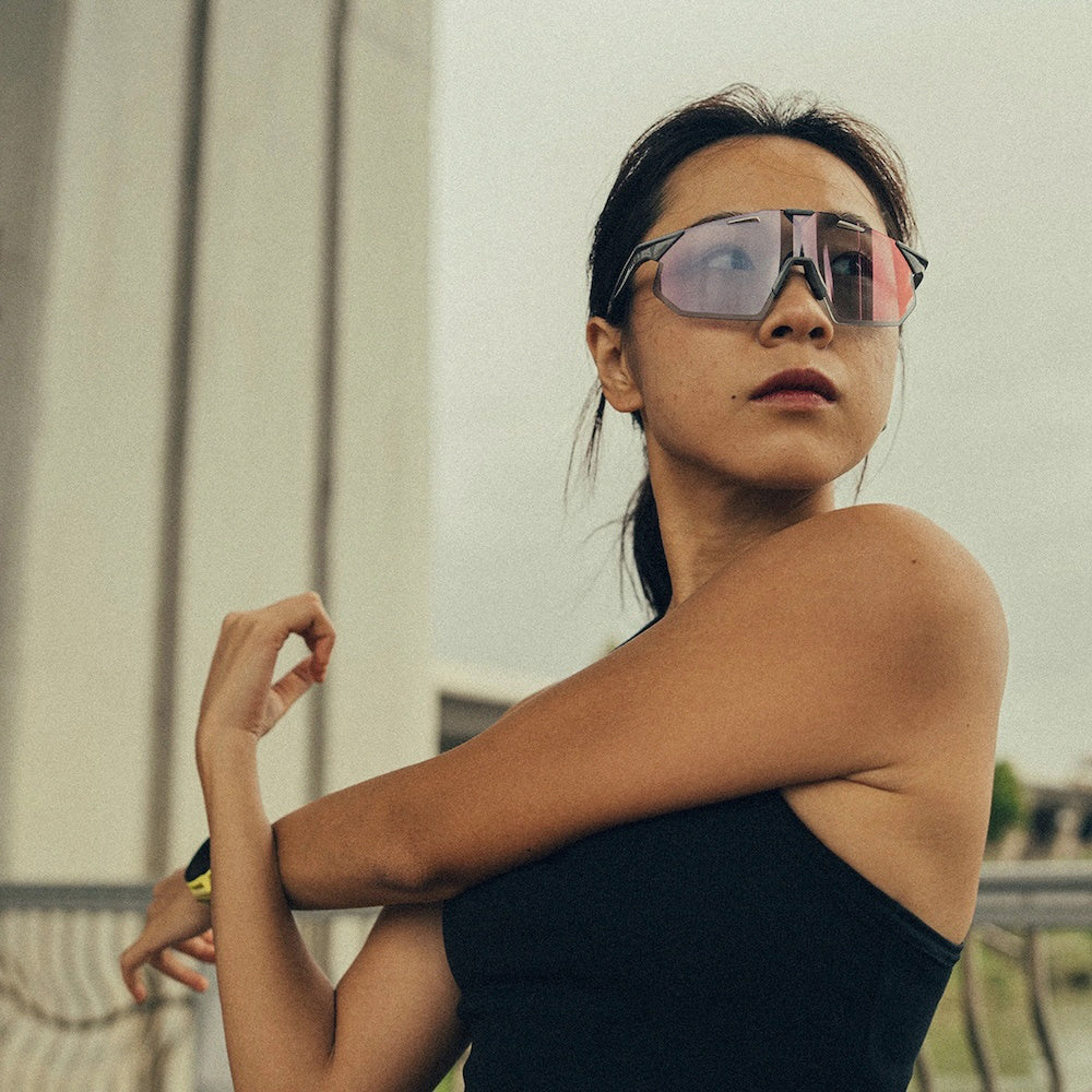 Kính 100% Hypercraft Sq Tròng Đổi Màu Gloss Light Grey - Rose Gold Mirror Photochromic Lens - Supersports Vietnam