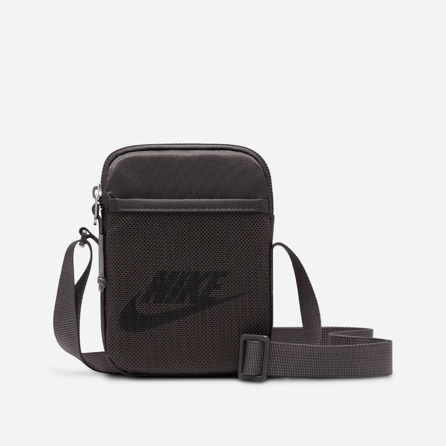 Nike sportswear clearance heritage bag