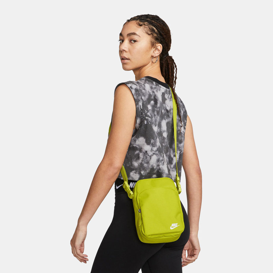 Shop Nike Heritage Crossbody Bag (4L) DB0456-824 orange | SNIPES USA
