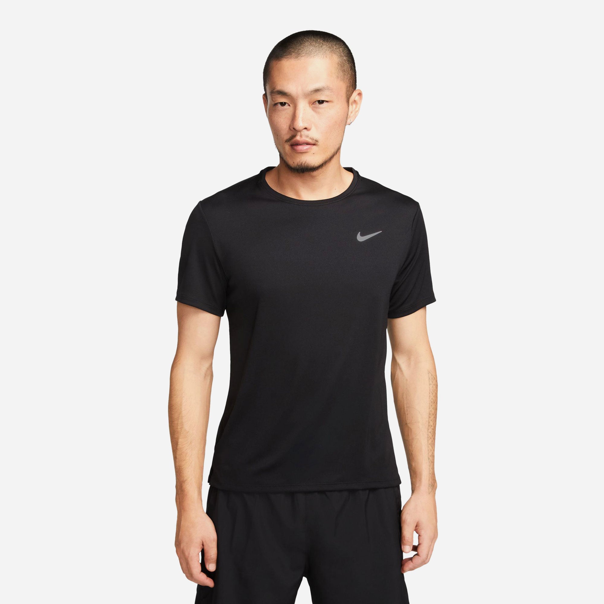 Áo Thun Nam Nike Dri-Fit Uv Miler - Đen - Supersports Vietnam