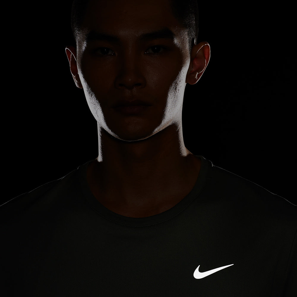 Áo Thun Nam Nike Dri-Fit Uv Miler Short-Sleeve - Xanh Lá - Supersports Vietnam