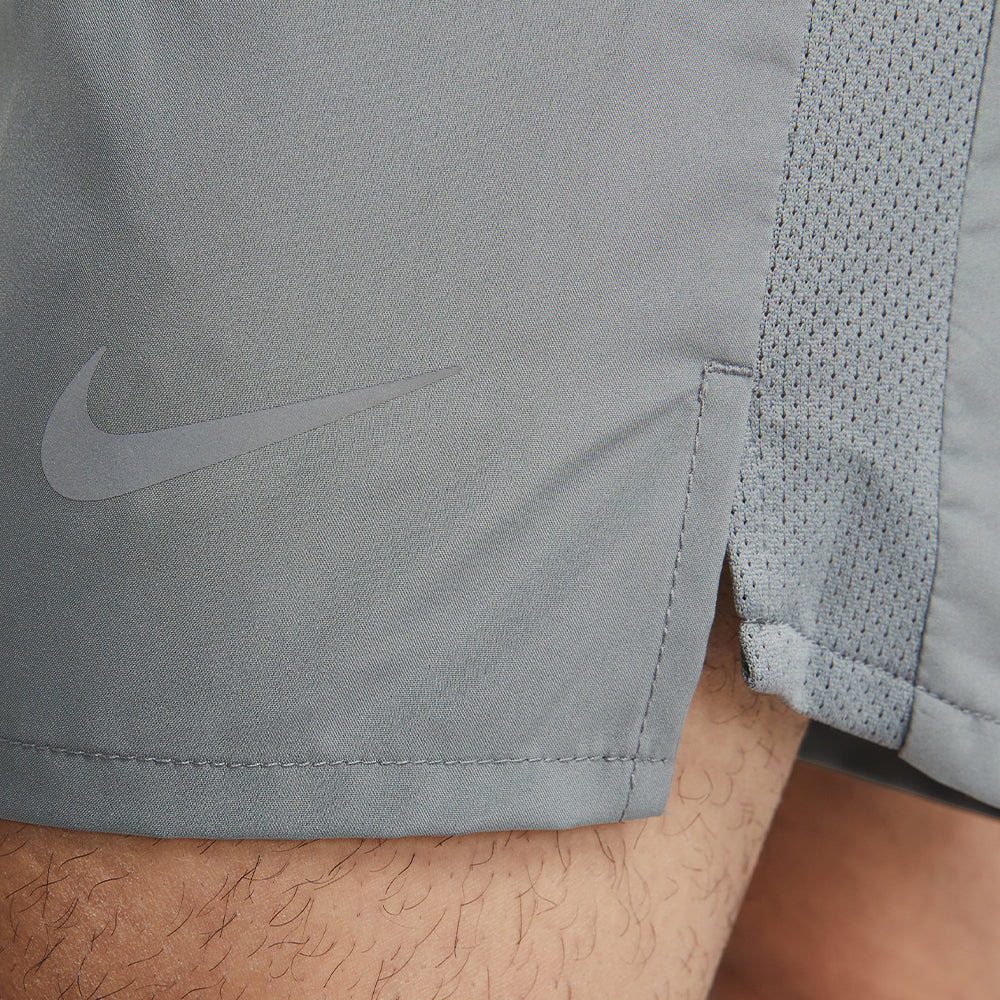 Quần Ngắn Thể Thao Nam Nike Dri-Fit Challenger - Xám - Supersports Vietnam