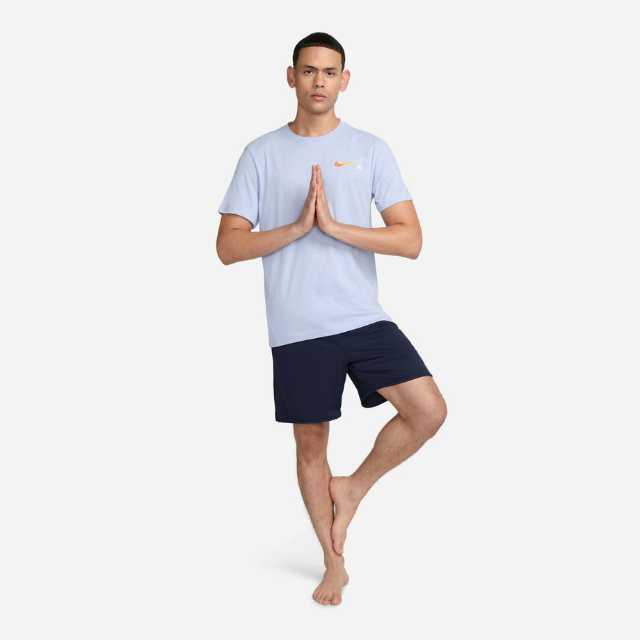 Yoga Unlined Short-Sleeve Tops & T-Shirts. Nike VN