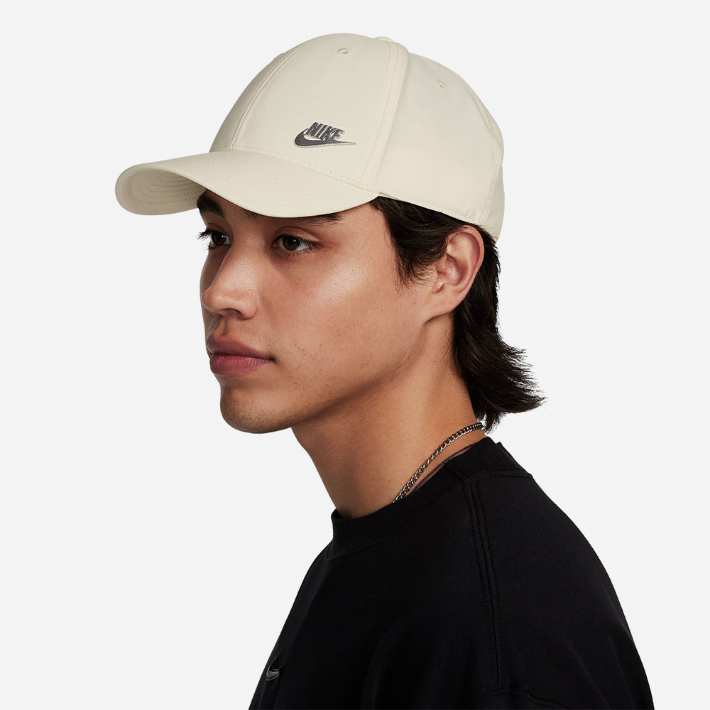 Mũ Lưỡi Trai Nike Dri-Fit Club Structured Metal Logo - Be - Supersports Vietnam