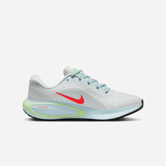 Women's Nike Journey Run Running Shoes - White