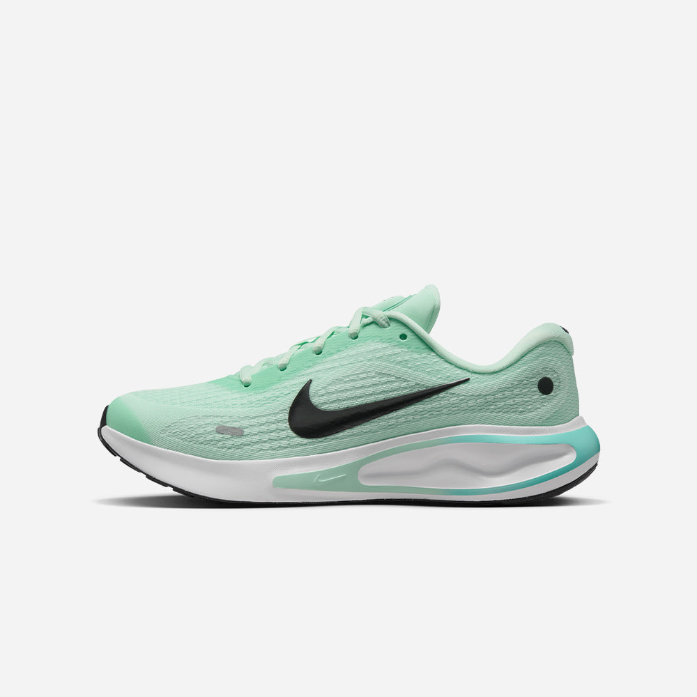 Giày Chạy Bộ Nữ Nike Journey Run - Xanh Lá - Supersports Vietnam