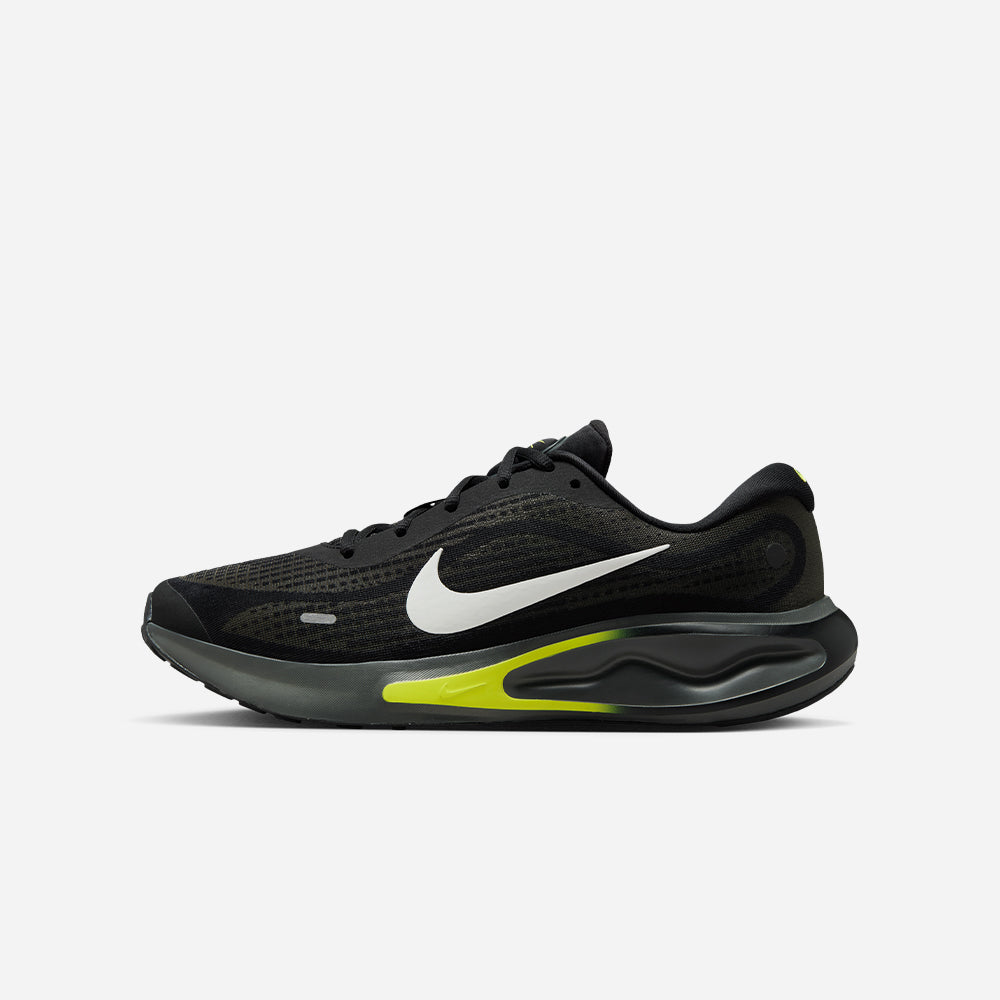 Giày Chạy Bộ Nam Nike Journey Run - Đen - Supersports Vietnam