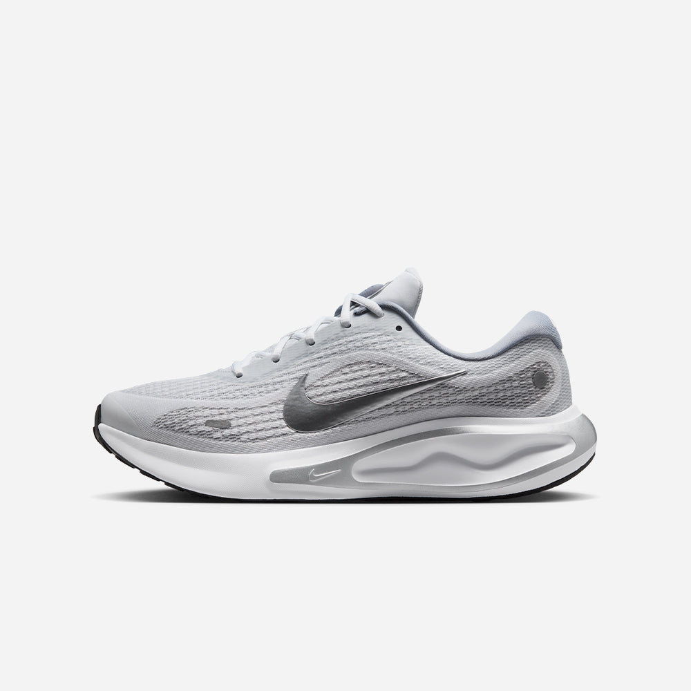 Giày Chạy Bộ Nam Nike Journey Run - Xám - Supersports Vietnam