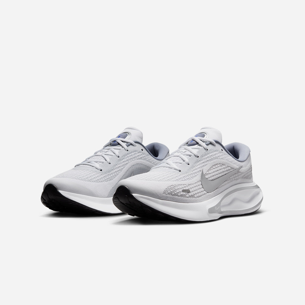 Giày Chạy Bộ Nam Nike Journey Run - Xám - Supersports Vietnam