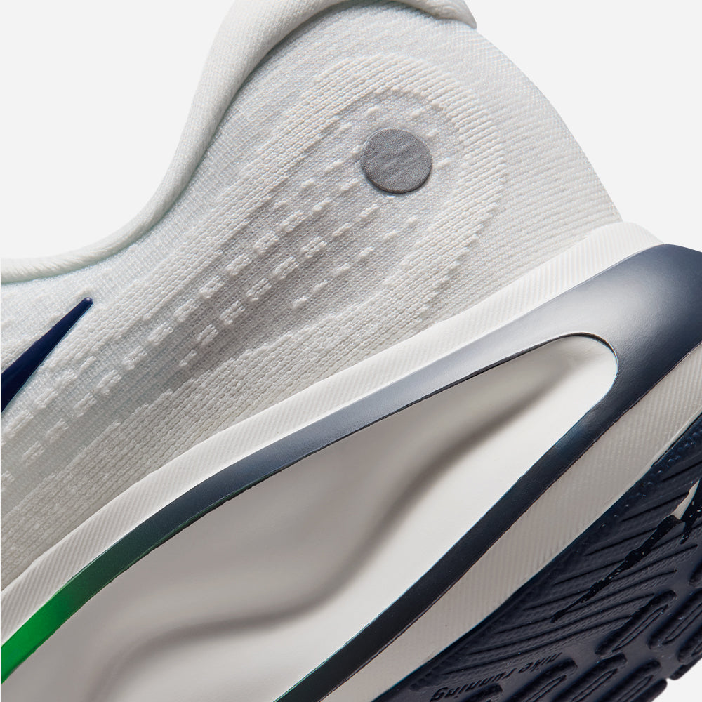 Giày Chạy Bộ Nam Nike Journey Run - Be - Supersports Vietnam