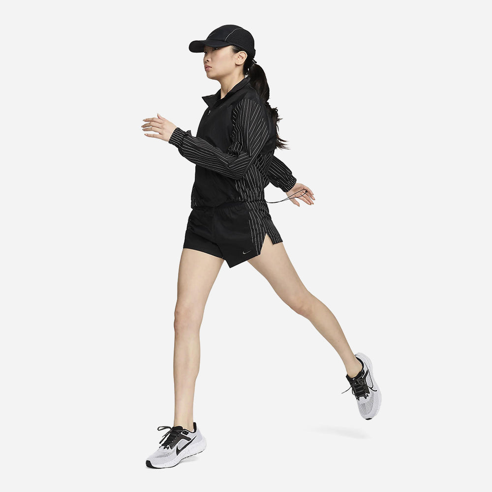 Quần Ngắn Thể Thao Nữ Nike Reflective Mid Rise - Đen - Supersports Vietnam