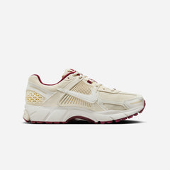 Women's Nike Zoom Vomero 5 Sneakers - Beige