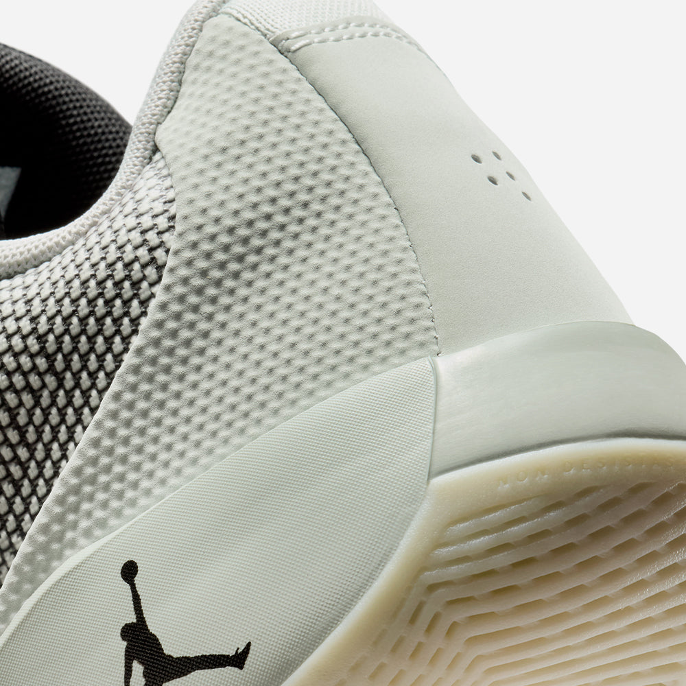 Giày Bóng Rổ Nam Nike Jordan Luka .77 Pf - Đen - Supersports Vietnam