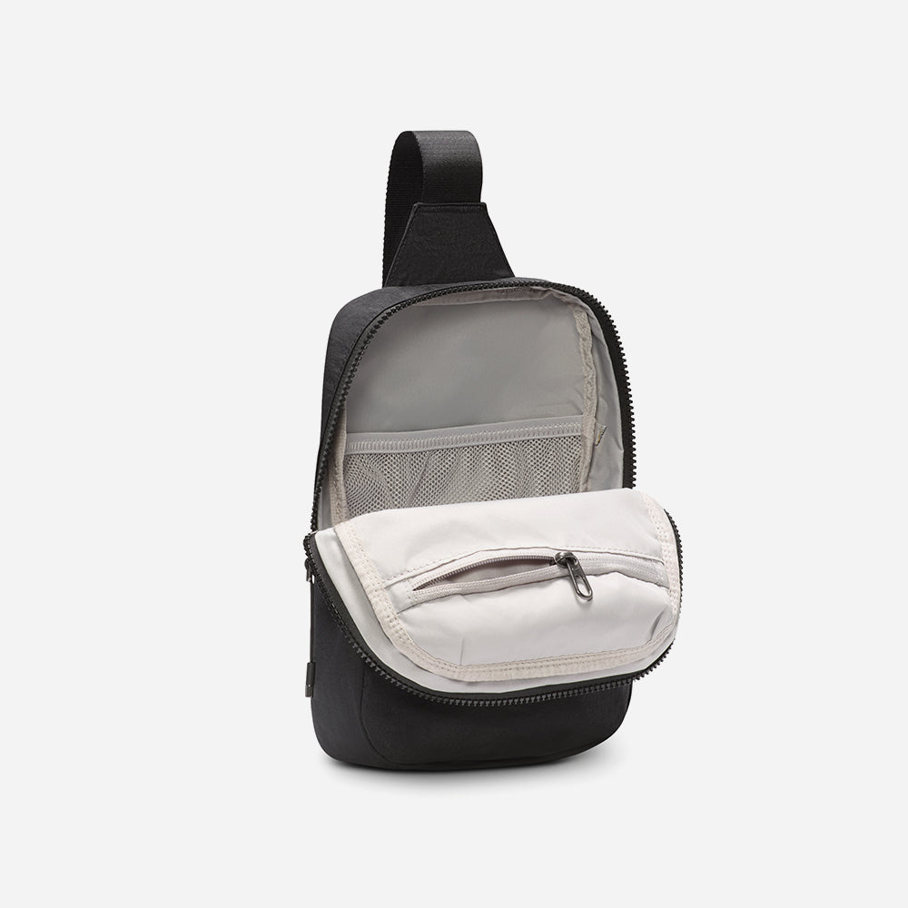 Túi Đeo Chéo Nike Aura - Đen - Supersports Vietnam