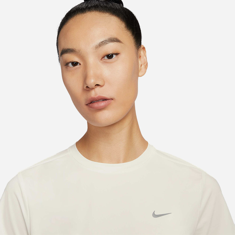 Áo Thun Nữ Nike Swift Dri-Fit Short-Sleeve - Be - Supersports Vietnam