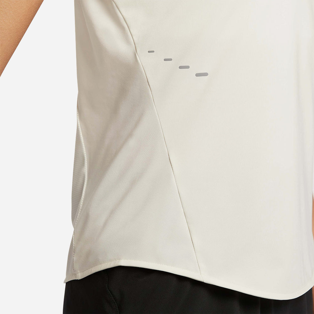 Áo Thun Nữ Nike Swift Dri-Fit Short-Sleeve - Be - Supersports Vietnam