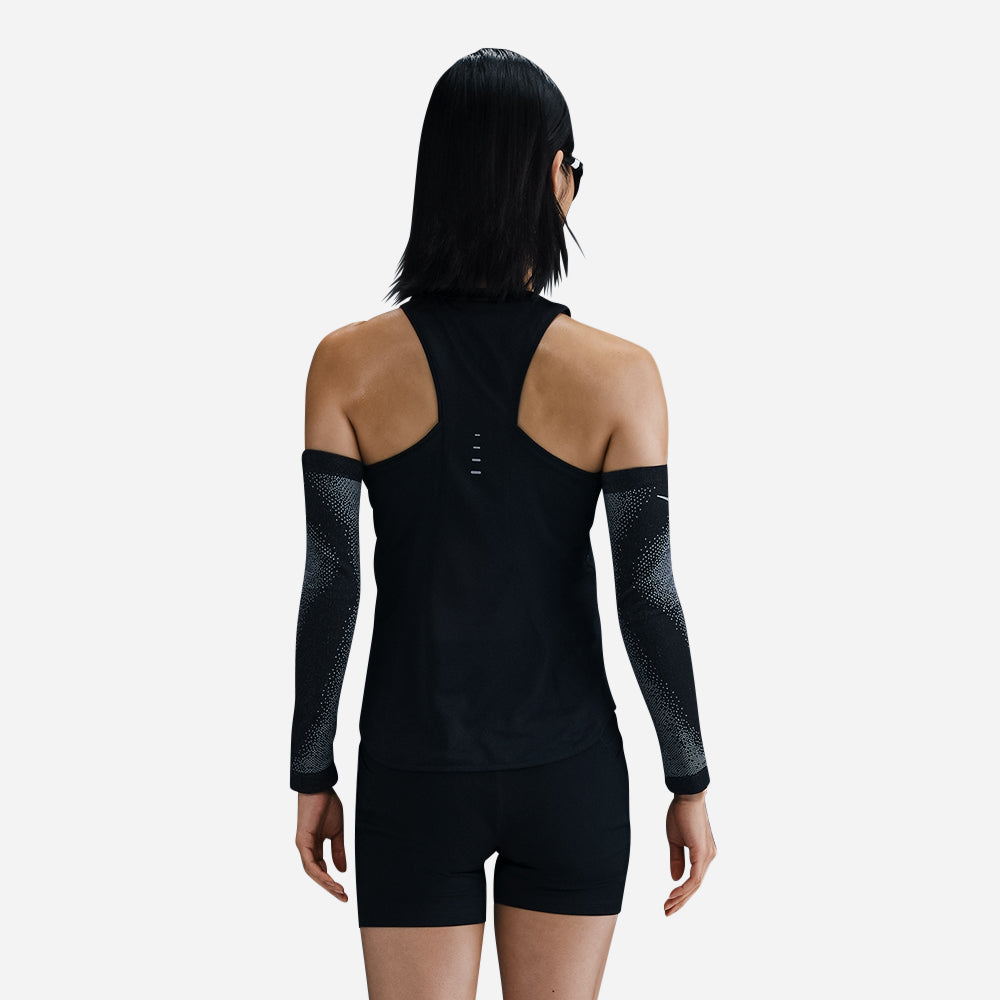 Áo Ba Lỗ Nữ Nike Swift Dri-Fit - Đen - Supersports Vietnam