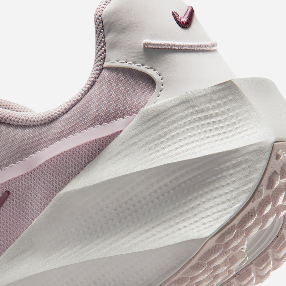 Giày Sneaker Nữ Nike Aura Edge - Hồng - Supersports Vietnam