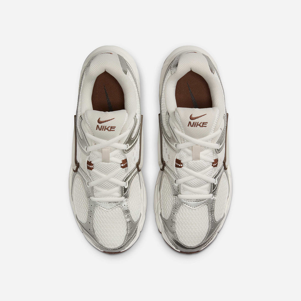 Giày Sneaker Nữ Nike V5 Rnr - Be - Supersports Vietnam