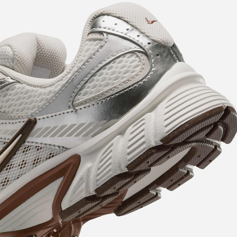 Giày Sneaker Nữ Nike V5 Rnr - Be - Supersports Vietnam