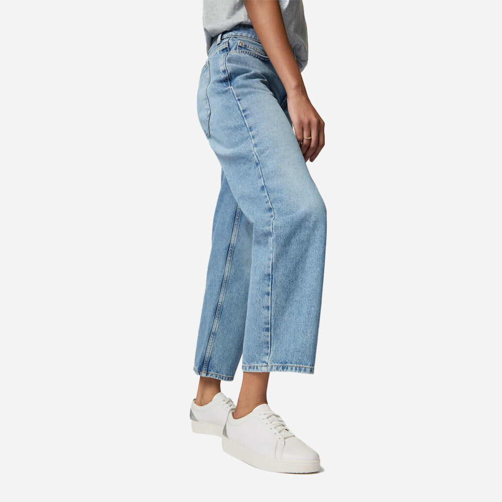 Women's Fitflop Rally Crystal-Backtab Leather Sneakers White