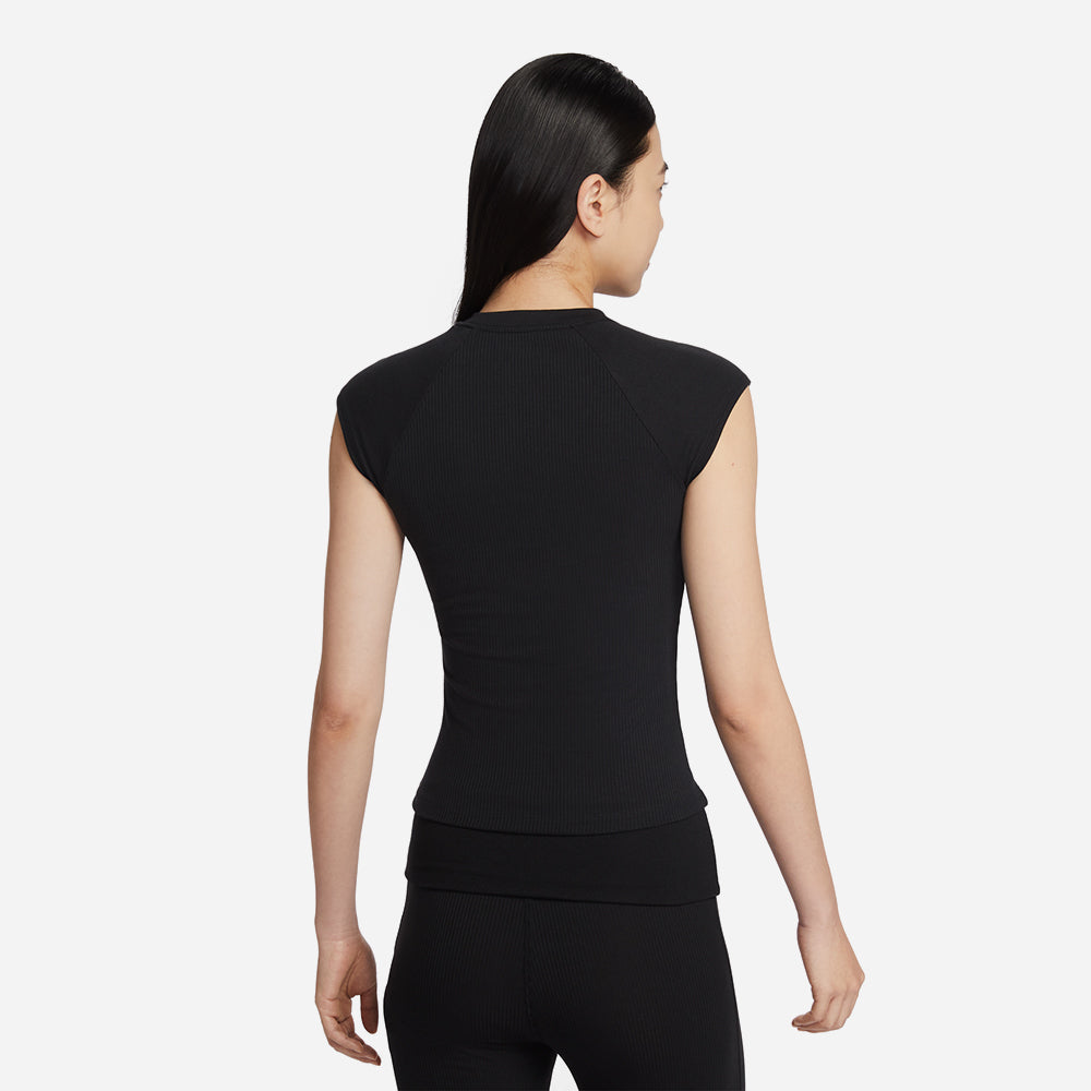 Áo Thun Nữ Nike Chill Knit Rib Short-Sleeve - Đen - Supersports Vietnam