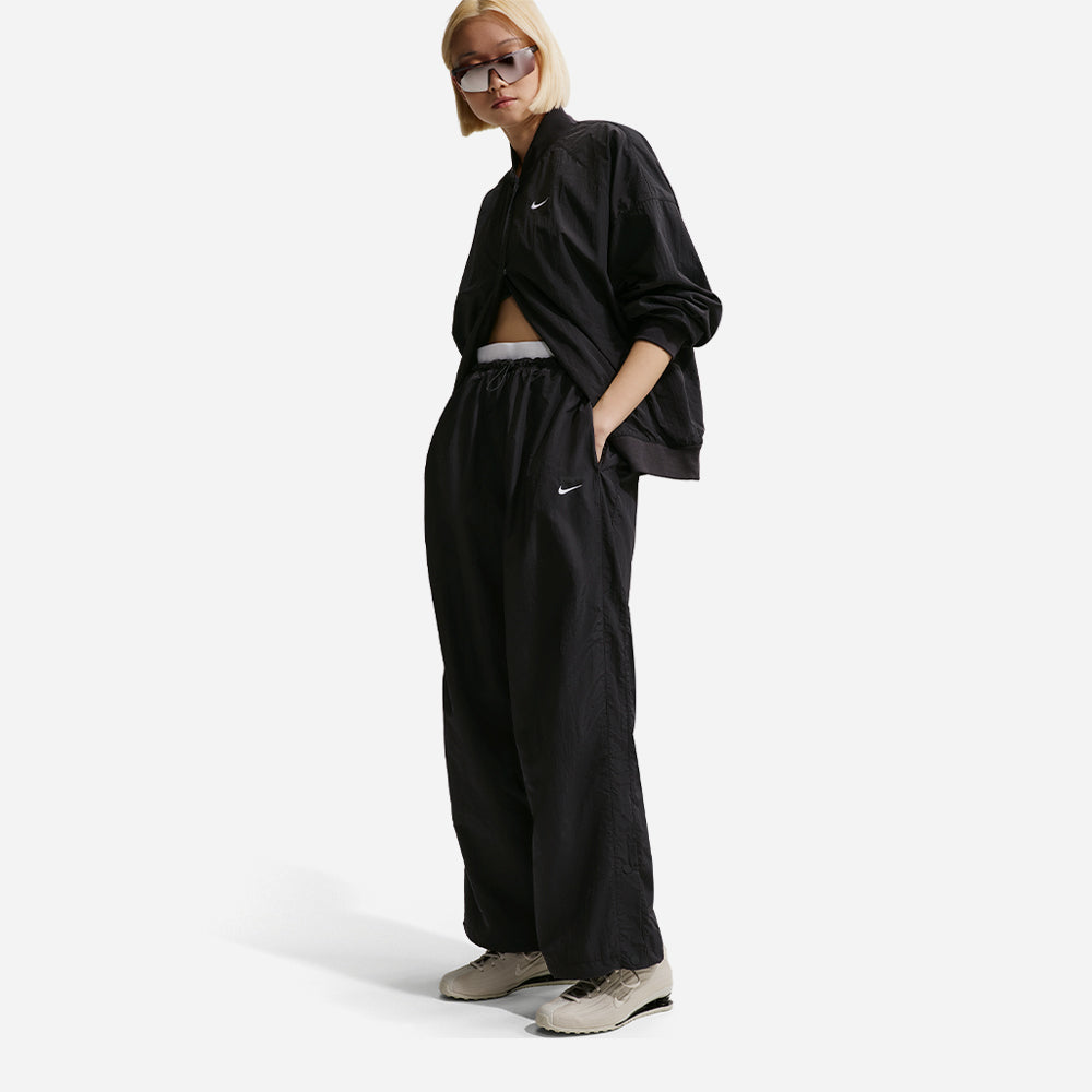 Quần Dài Thể Thao Nữ Nike Sportswear Loose High-Waisted Parachute - Đen - Supersports Vietnam