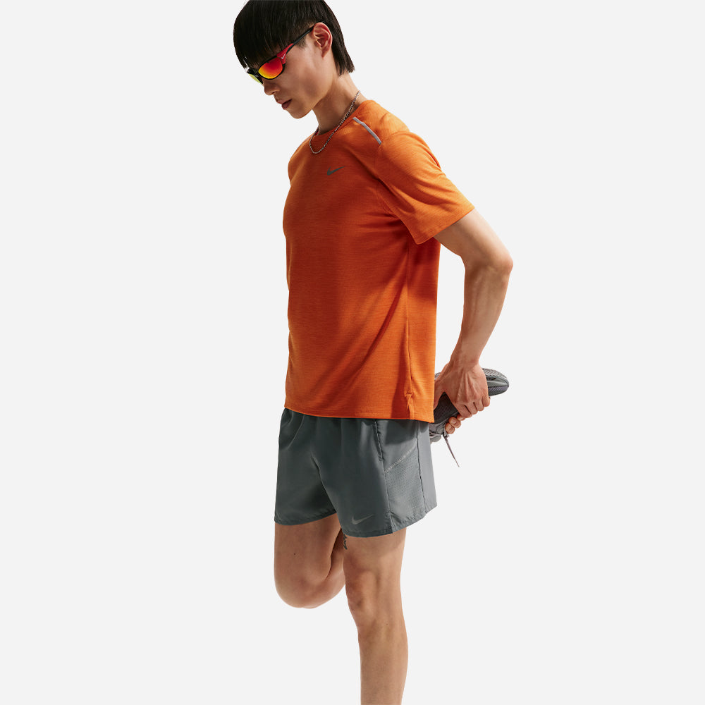 Quần Ngắn Thể Thao Nam Nike Miler Dri-Fit 5 Inch Brief-Lined Running - Xám - Supersports Vietnam
