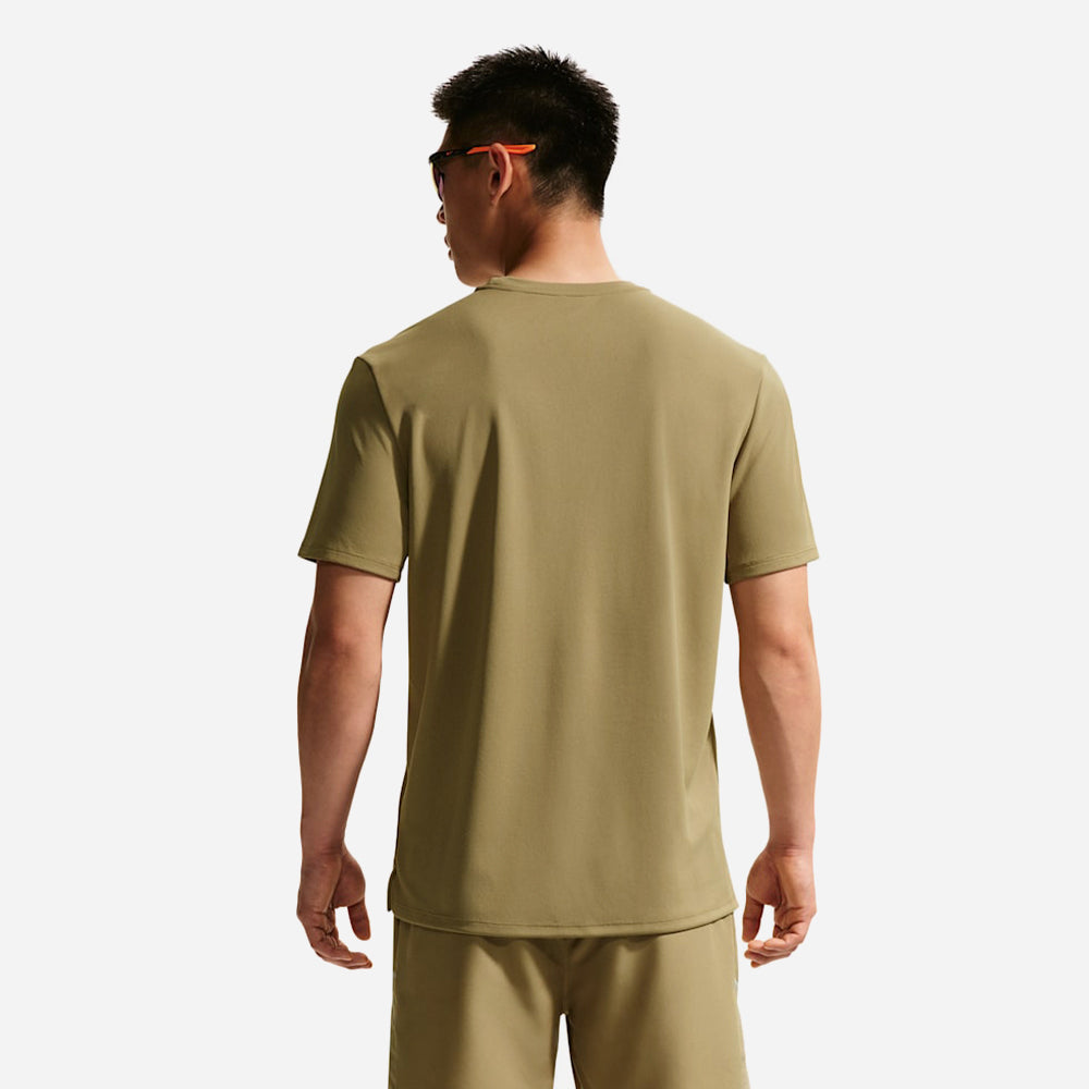 Áo Thun Nam Nike Dri-Fit UV-Protection Miler Short-Sleeve - Nâu - Supersports Vietnam