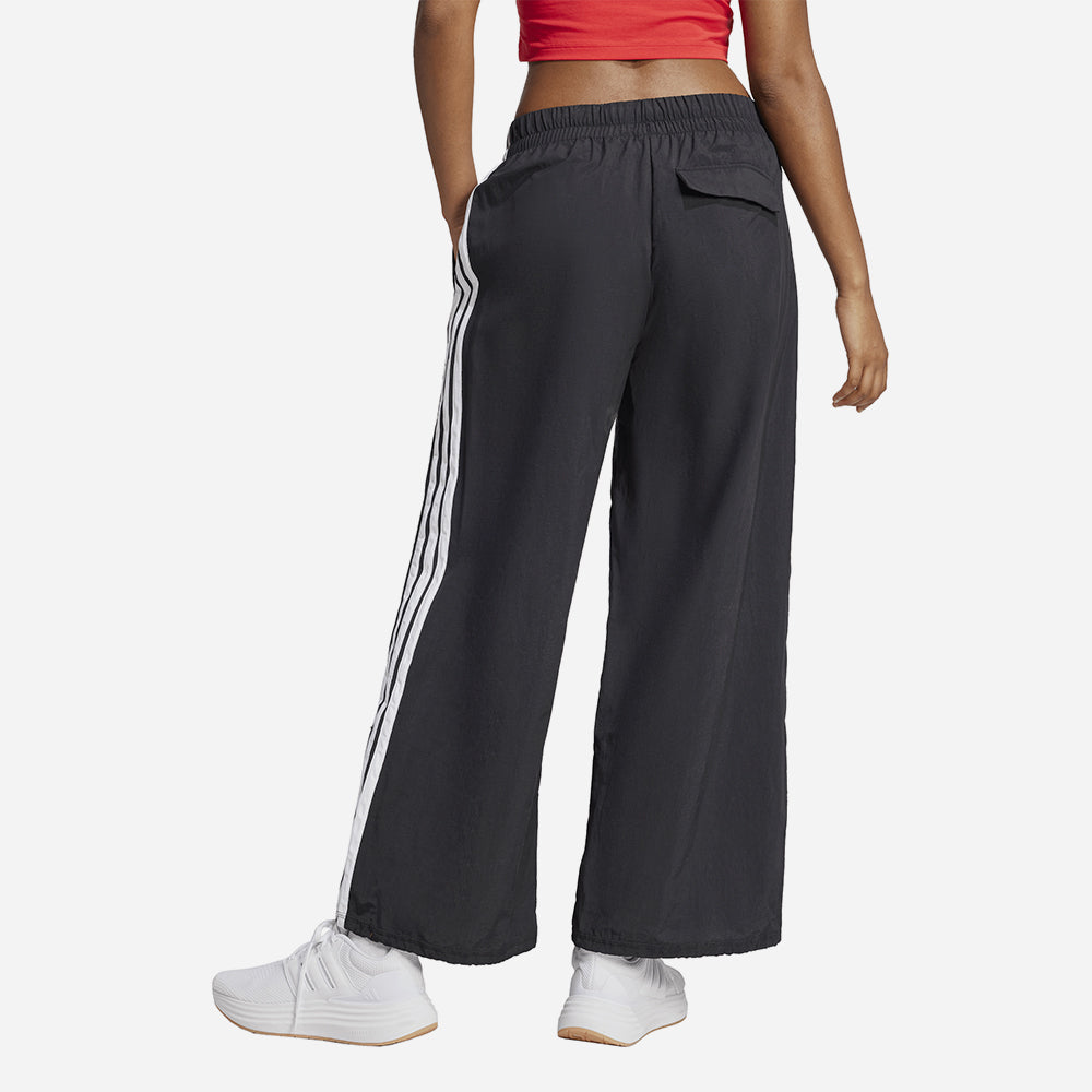 Quần Dài Thể Thao Nữ Adidas Essentials 3-Stripes Woven Parachute - Đen - Supersports Vietnam