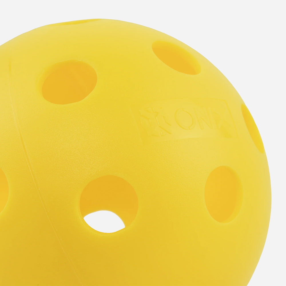 [HÀNG TẶNG KHÔNG BÁN] Banh Bóng Pickleball Onix Fuse Indoor - Vàng - Supersports Vietnam