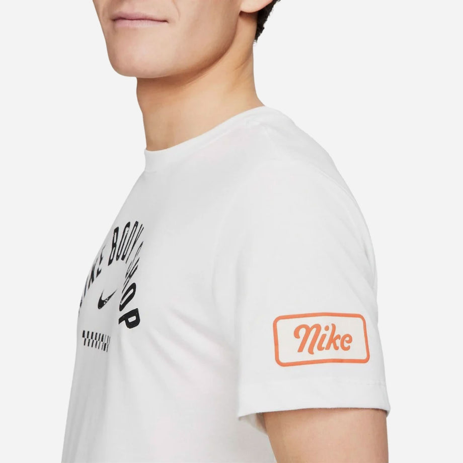 Nike air 2024 max tape t-shirt